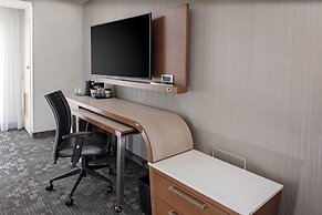 Courtyard by Marriott Cincinnati Mason