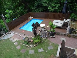 Gecko Villa