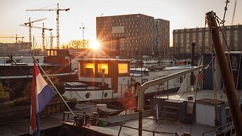 Holiday Inn - the niu, Fender Amsterdam by IHG