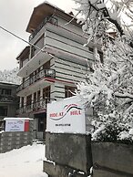 Ride At Hill-Nihal Hotel & Cottage