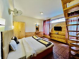 Ride At Hill-Nihal Hotel & Cottage