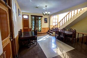 Ride At Hill-Nihal Hotel & Cottage