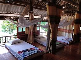 Vu Linh Farmstay - Hostel