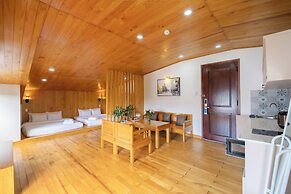 N Queen Apartment Hotel