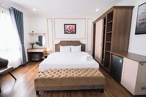 N Queen Apartment Hotel