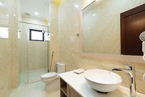 N Queen Apartment Hotel