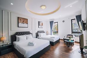 N Queen Apartment Hotel