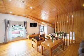 N Queen Apartment Hotel