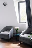 N Queen Apartment Hotel