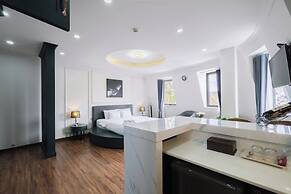 N Queen Apartment Hotel