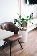 N Queen Apartment Hotel