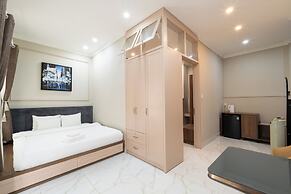 N Queen Apartment Hotel