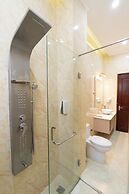 N Queen Apartment Hotel