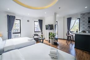 N Queen Apartment Hotel