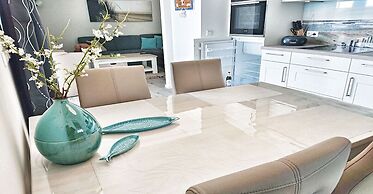 Kuhnle-Tours Hafendorf Müritz Apartments
