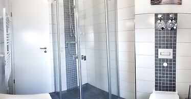 Kuhnle-Tours Hafendorf Müritz Apartments