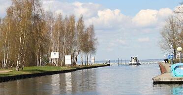 Kuhnle-Tours Hafendorf Müritz Apartments