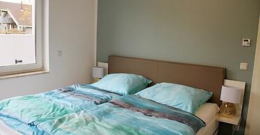 Kuhnle-Tours Hafendorf Müritz Apartments
