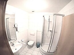 Kuhnle-Tours Hafendorf Müritz Apartments