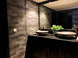 CHECK inn Phnom Penh BKK 1