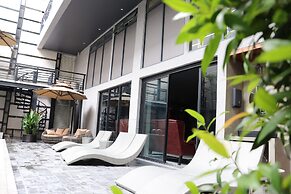 CHECK inn Phnom Penh BKK 1