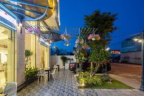 London Hotel and Apartments Da Nang