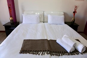 Joy Guesthouse Mabote