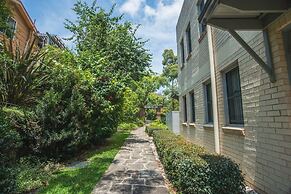 Designed Home Of Ultimate Convenience In Gordon