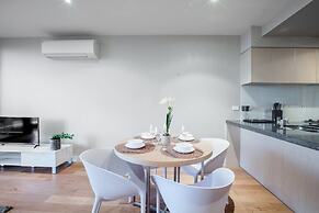 Sweet Apartment At Centro Melbourne