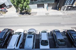 Stunning Bright Apartment At Hawthron/Glenferrie Station