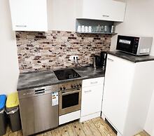 City Apartment S & W
