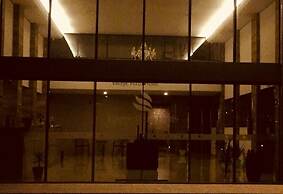 Village Plaza Hotel