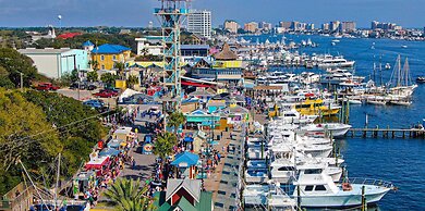 La Quinta Inn & Suites by Wyndham Miramar Beach-Destin