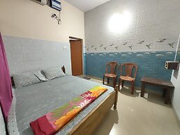 Goroomgo Star Lodge Puri