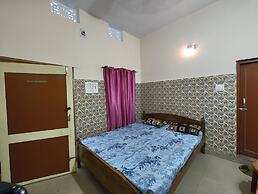 Goroomgo Star Lodge Puri