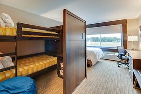 Holiday Inn Express & Suites Union City by IHG