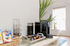 Spacious Apartment In The Heart Of Windsor