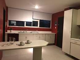 Masaryk Spacious & Modern apt w-Terrace