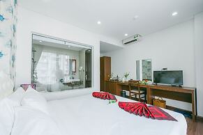 New Century Hotel Cau Giay