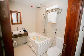 New Century Hotel Cau Giay