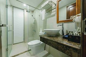 New Century Hotel Cau Giay