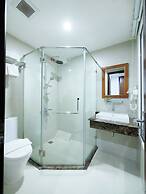 New Century Hotel Cau Giay
