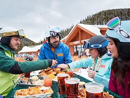 Spacious 1br -river Run Village-hot Tub & Kids Ski Free 1 Bedroom Cond