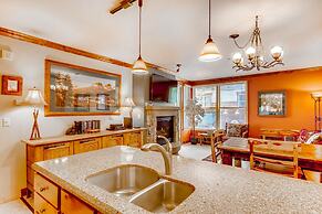 Updated 1br Premier  At Black Bear Lodge- Kids Ski Free 1 Bedroom Cond