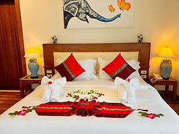 Aura Samui Best Beach Hotel