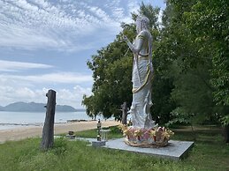 Koh Jum Delight Beach