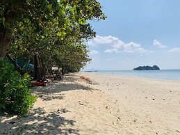 Koh Jum Delight Beach