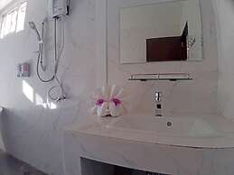 Koh Jum Delight Beach