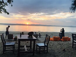 Koh Jum Delight Beach