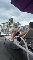 Kiwi Hotel & Apartments